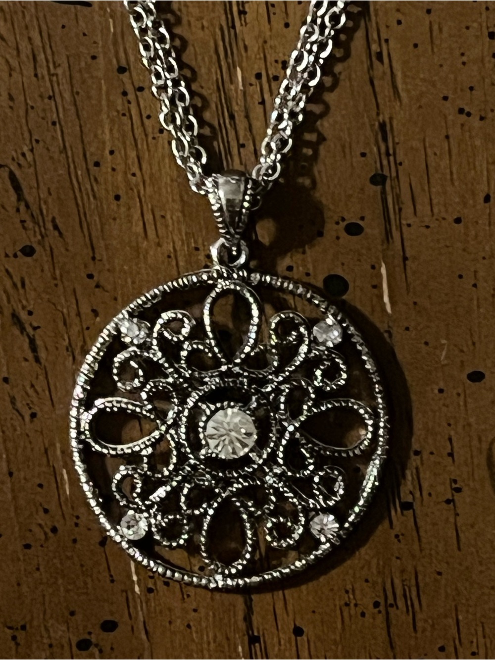 Cookie Lee Silver Tone Round Filigree Crystal Pendant Necklace Cable Chain 26371